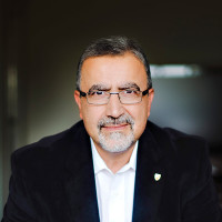 فريدون حمد اللهبور Former President University of Waterloo